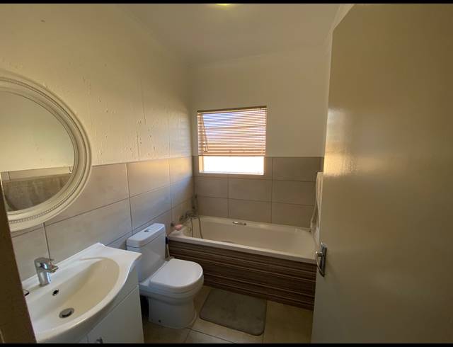 4 BEDROOM FREEHOLD FOR SALE IN RAVENSWOOD